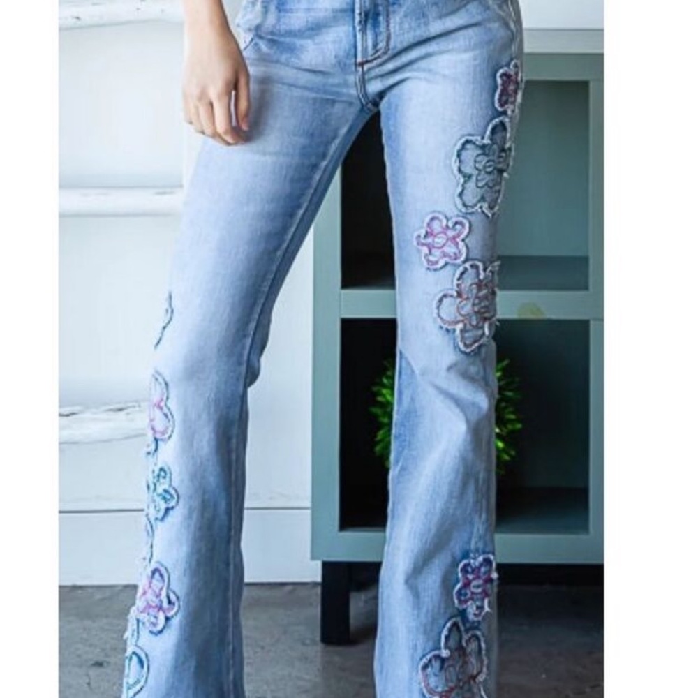 Oil & Hali Flower Power Daisy Embroidered Jeans Flared Small